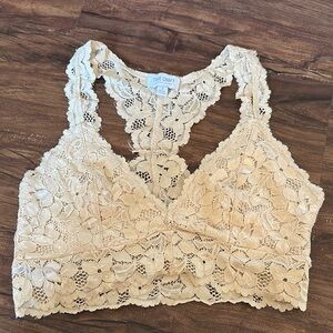 Women’s Floral Lace Bralette in Soft Yellow - SMALL